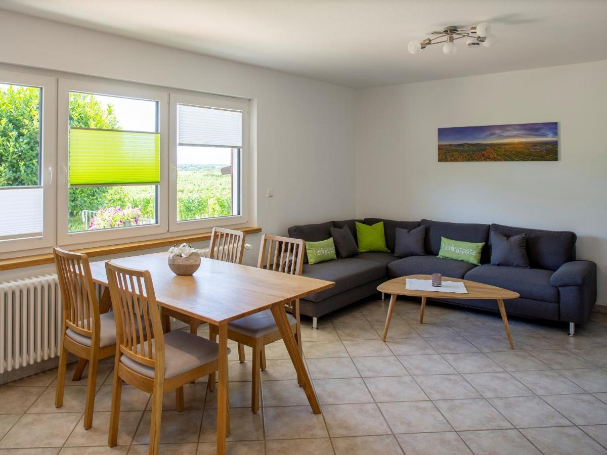 Ferienwohnung Mit 65Qm Niederrotweil Bagian luar foto